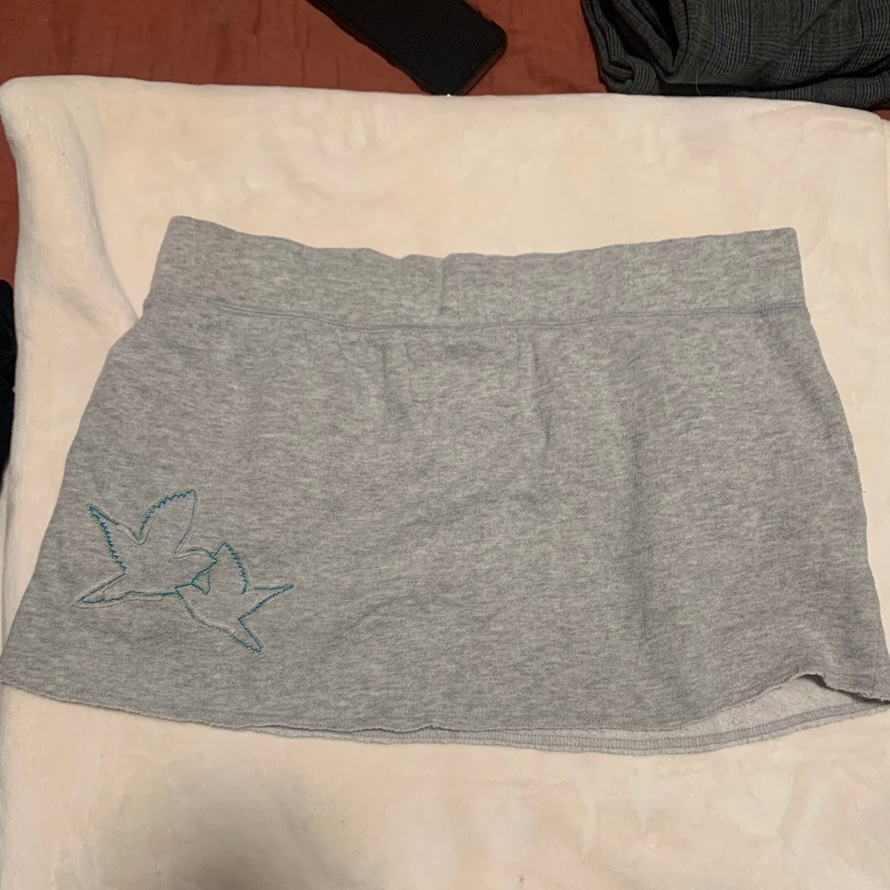 Cute grey miniskirt by aerie 🤍
